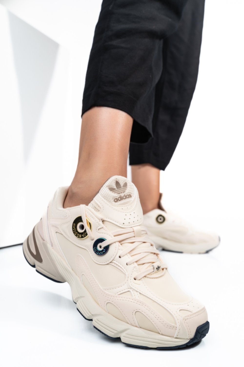 ADIDAS ASTIR W,PANTOFI SPORT BEIGE