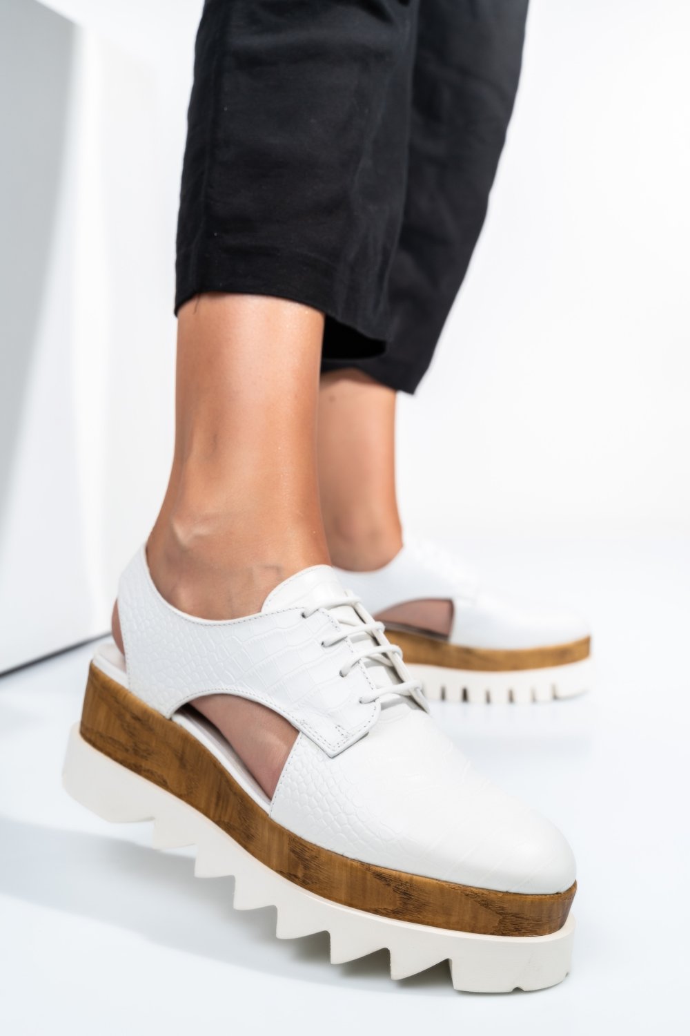 PANTOFI ALBI PIELE NATURALA CLE102866