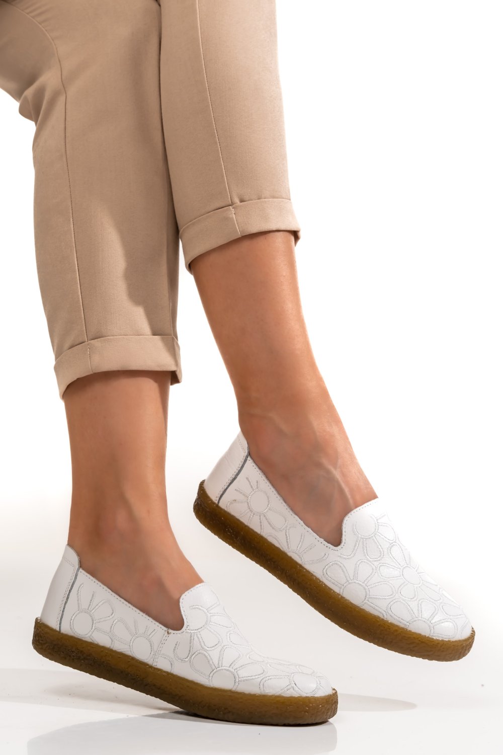 MOCASINI ALBI PIELE NATURALA 2SP02-2
