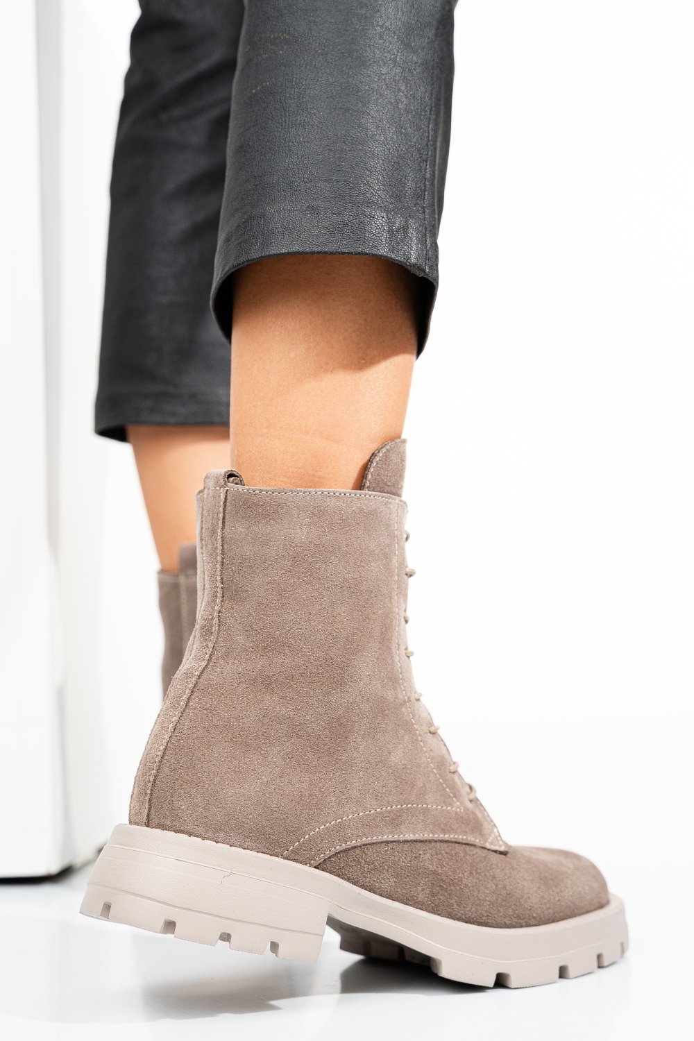 GHETE BEJ PIELE NATURALA INTOARSA 242801SP