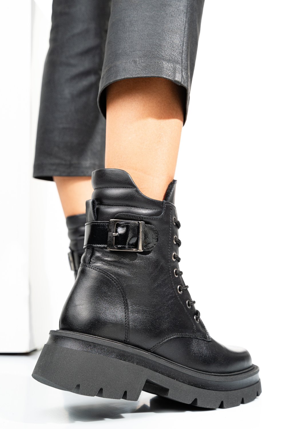 GHETE NEGRE PIELE NATURALA 242821NP