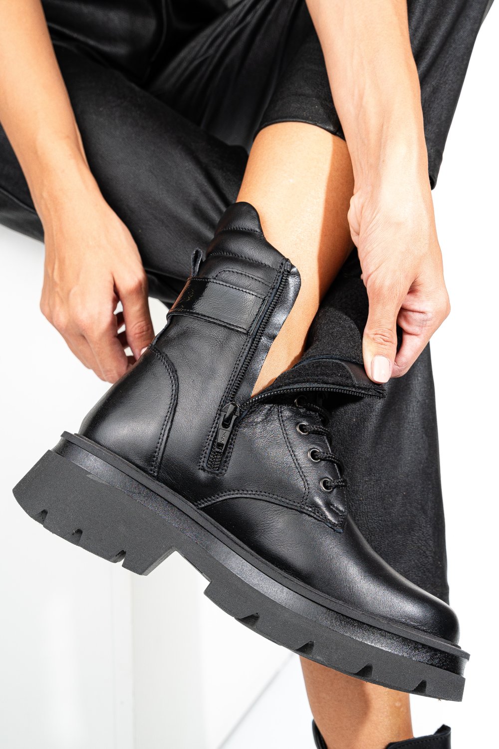 GHETE NEGRE PIELE NATURALA 242821NP