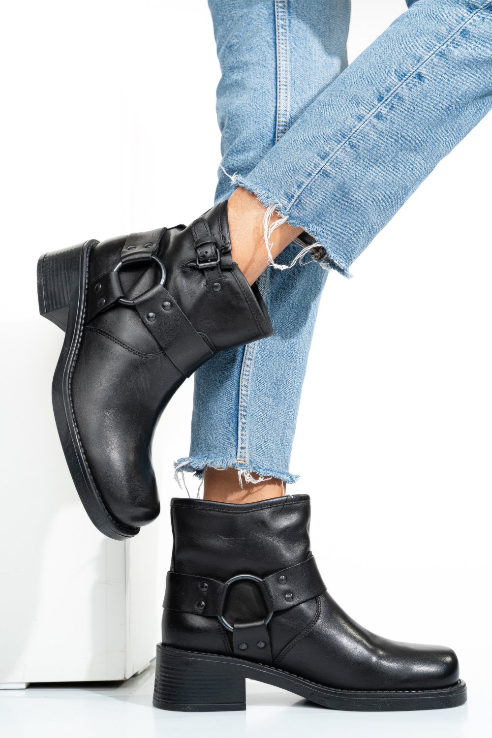 GHETE NEGRE PIELE NATURALA 06-01BASILEA