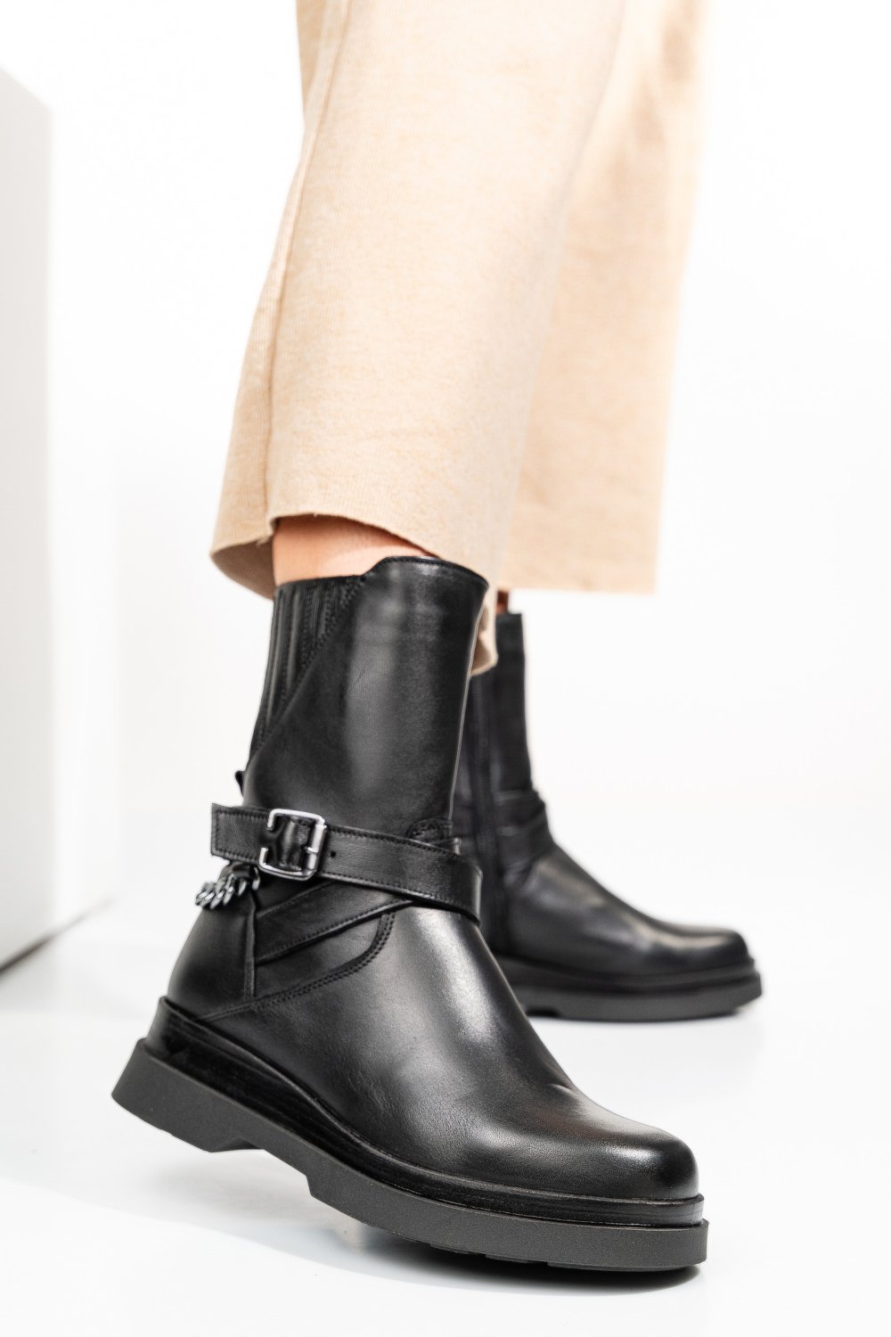 GHETE NEGRE PIELE NATURALA 242817NP