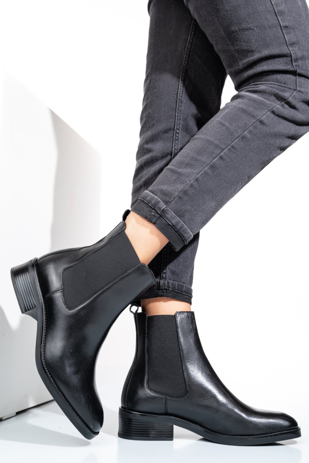 GHETE NEGRE PIELE NATURALA VB224201