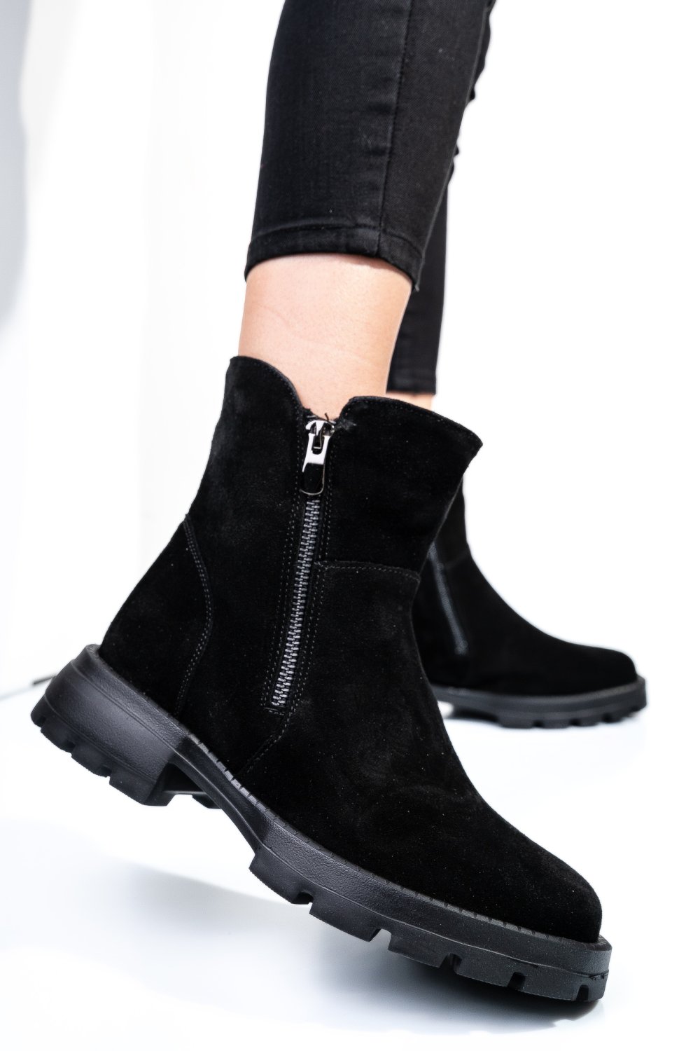 GHETE NEGRE PIELE NATURALA INTOARSA 242841SP