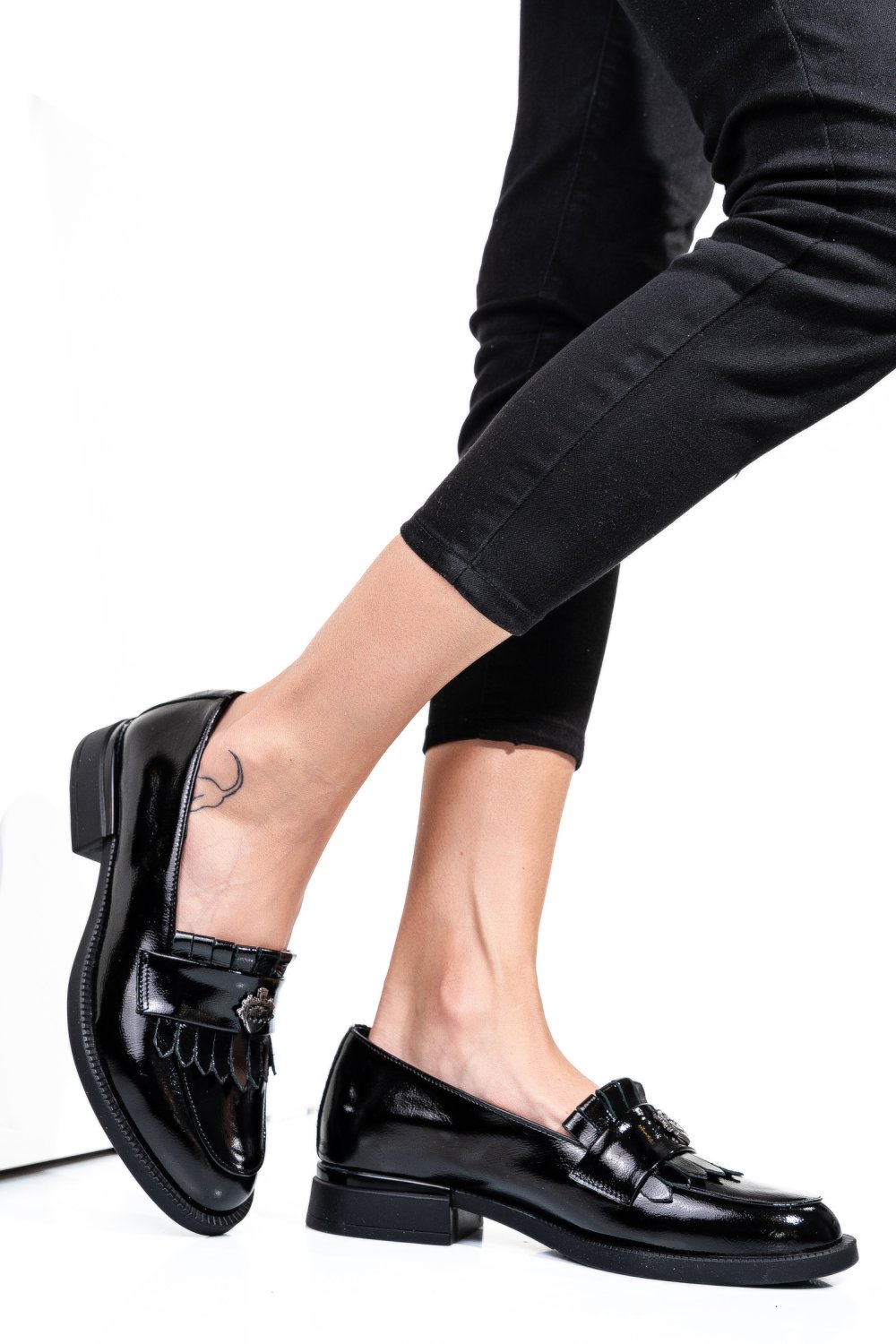 MOCASINI NEGRI PIELE NATURALA LACUITA 251628NPK