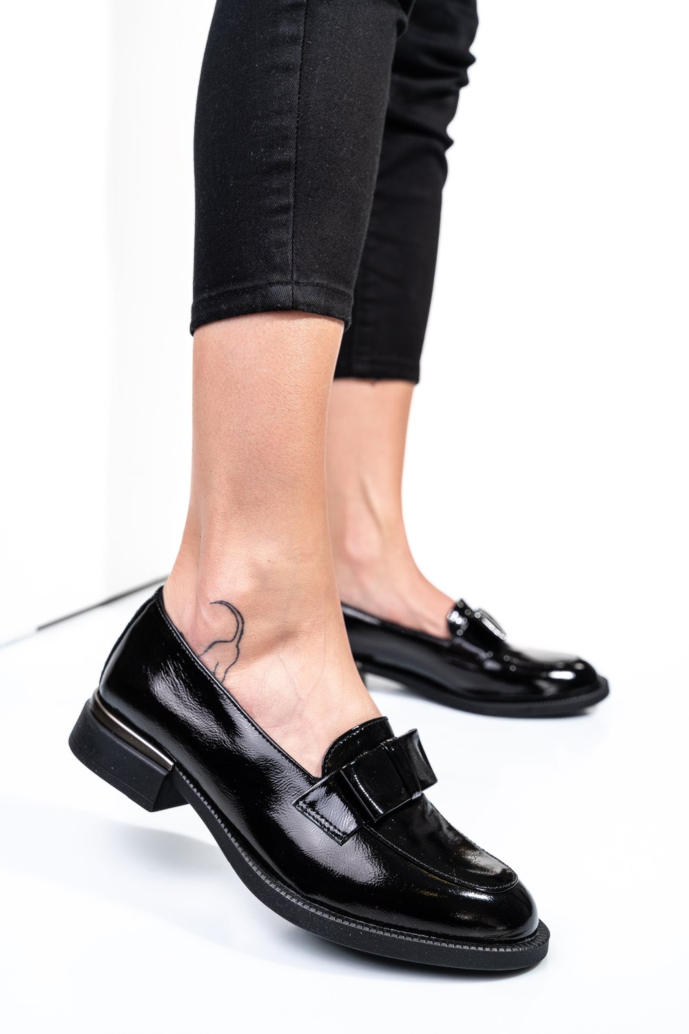 MOCASINI NEGRI PIELE NATURALA LACUITA 251627NPK