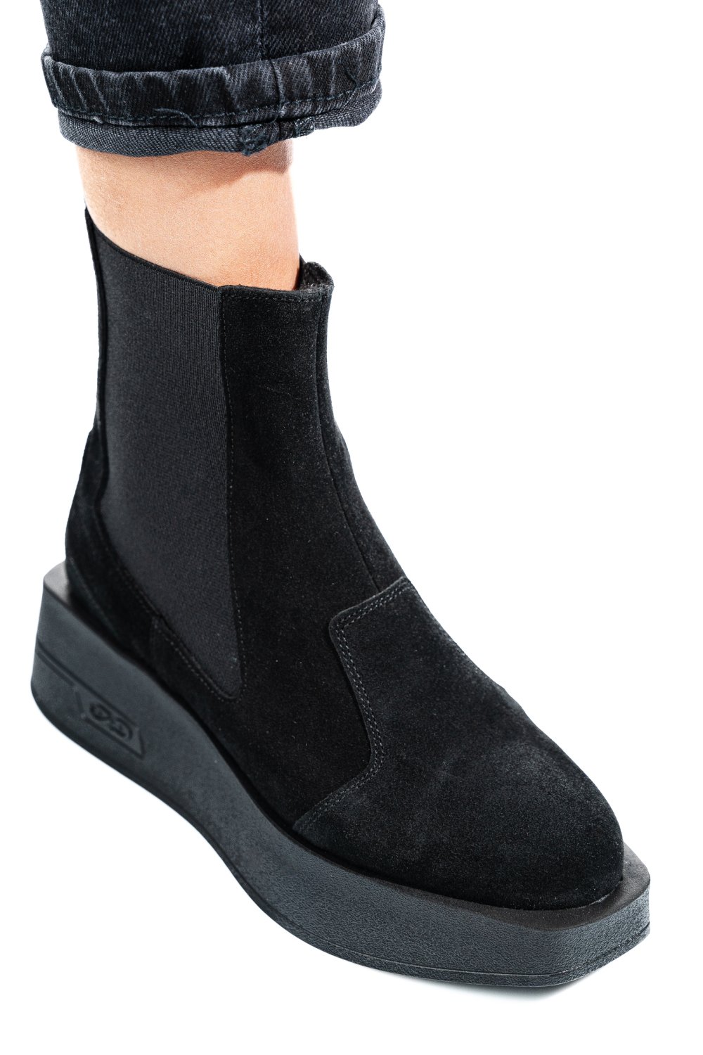 GHETE NEGRE PIELE NATURALA INTOARSA 2S7700