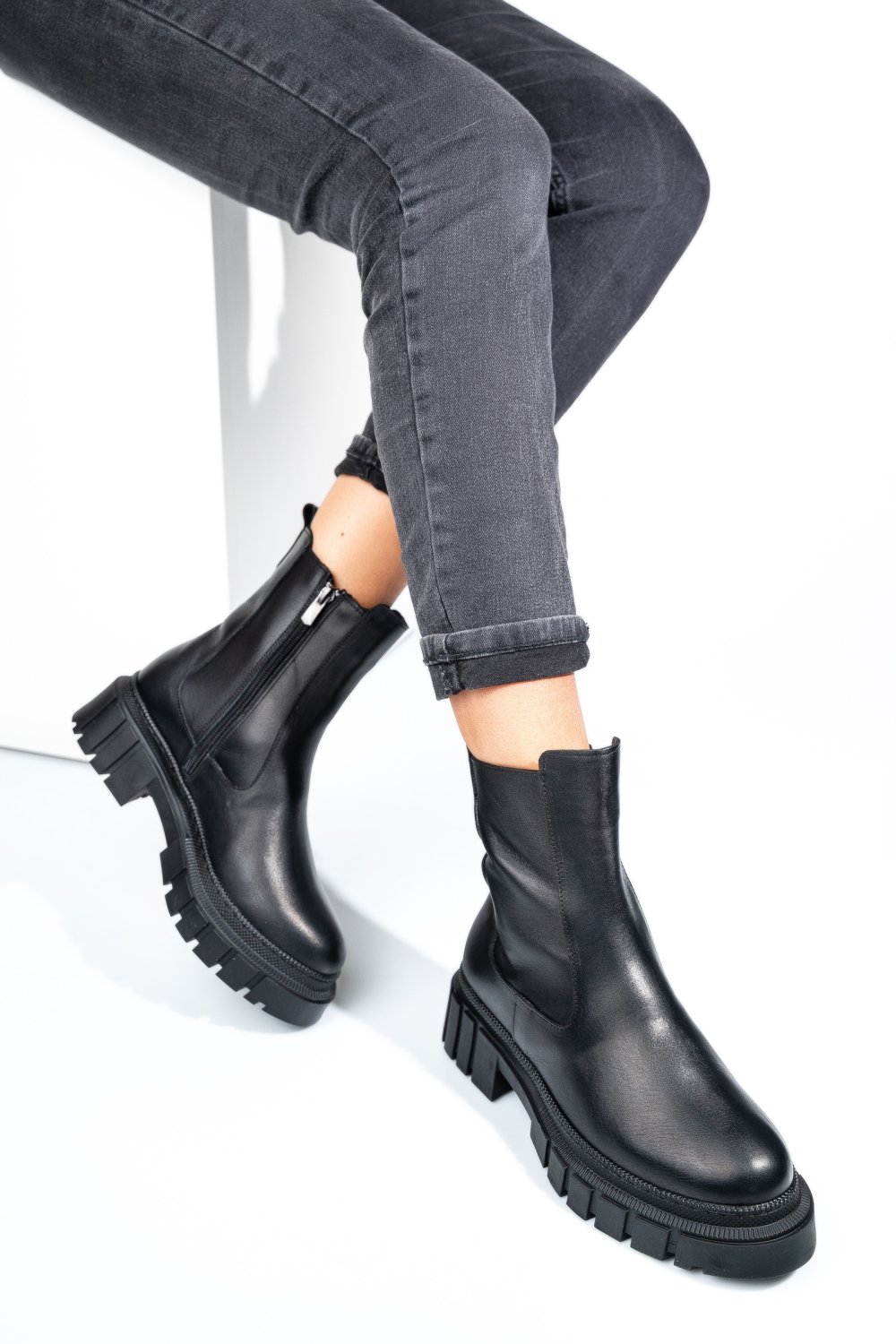GHETE NEGRE PIELE NATURALA APCK4802