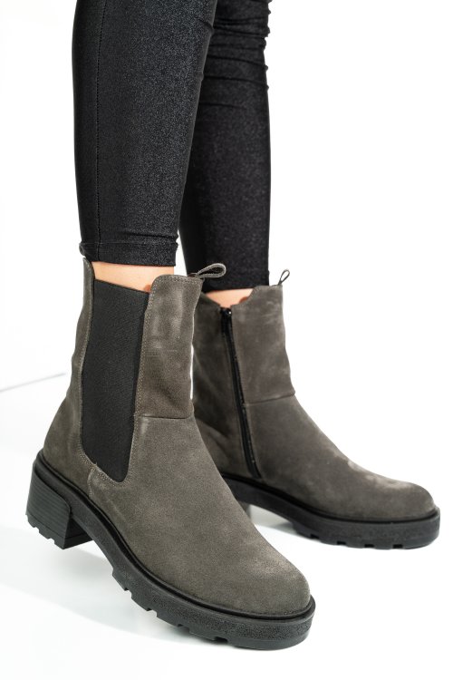 Ghete gri piele naturala intoarsa 2s7724