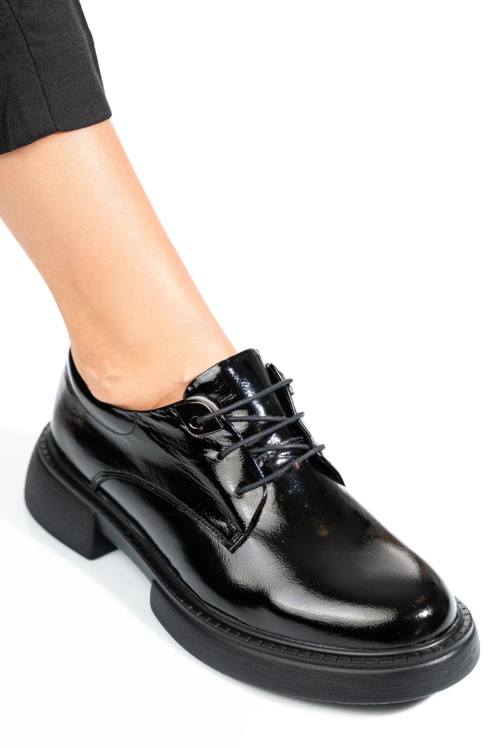 PANTOFI NEGRI PIELE NATURALA LACUITA 2S7751622NPK