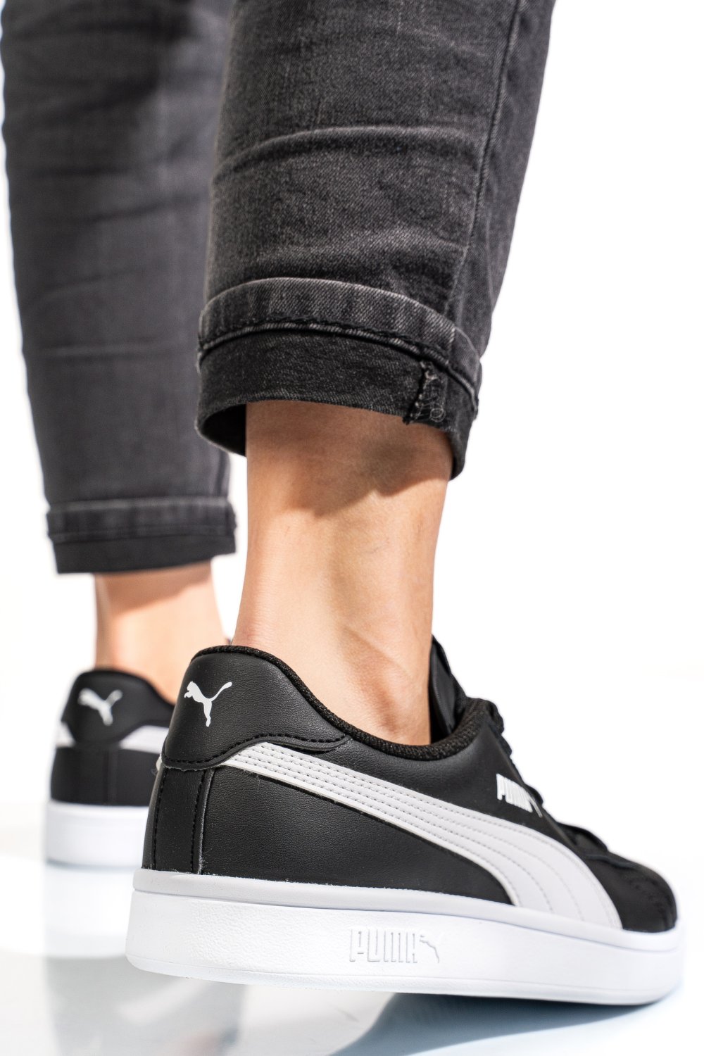 PUMA, PANTOFI SPORT NEGRU ALB SMASH V2