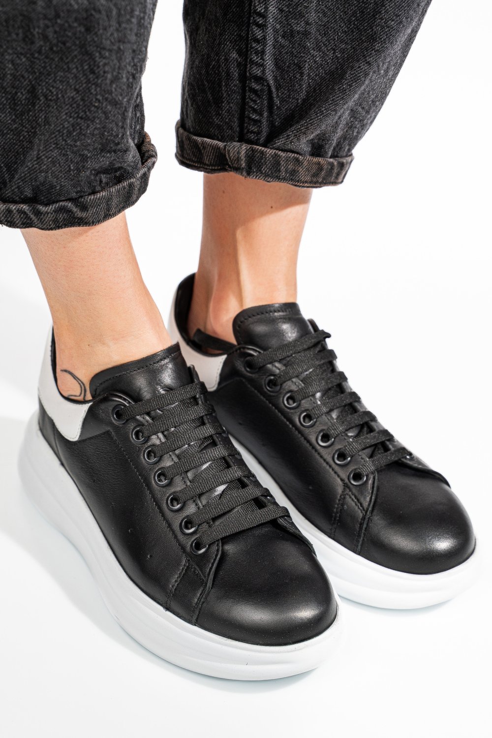 PANTOFI SPORT NEGRU ALB PIELE NATURALA 4S77421