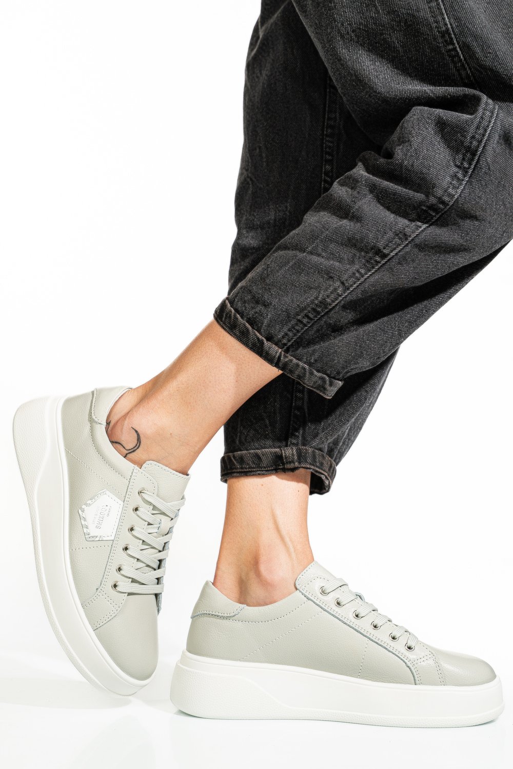 PANTOFI SPORT GRI PIELE NATURALA TSP5120