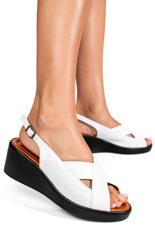 Sandale albe piele naturala 7s7740
