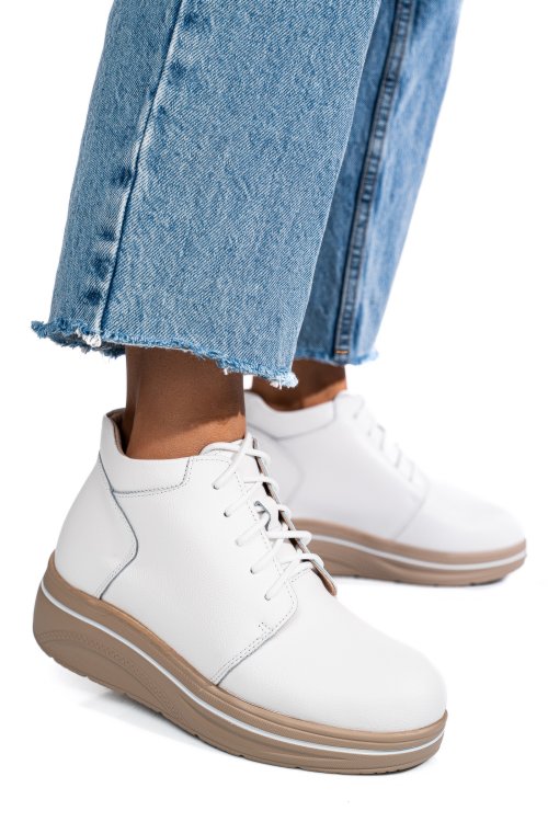 Ghete albe piele naturala 0sp588
