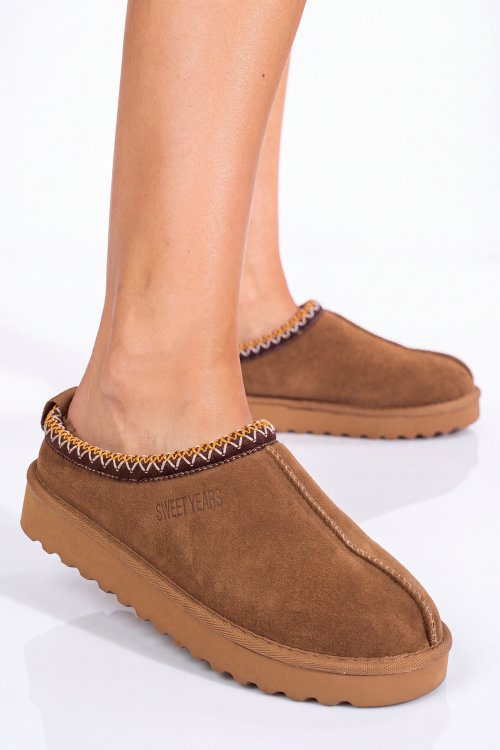 Saboti camel piele naturala intoarsa sw42206
