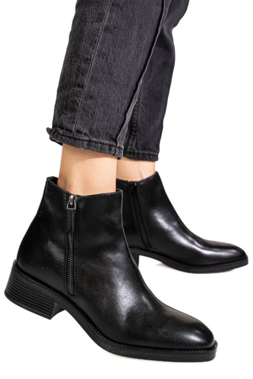 Ghete negre piele naturala vb224202