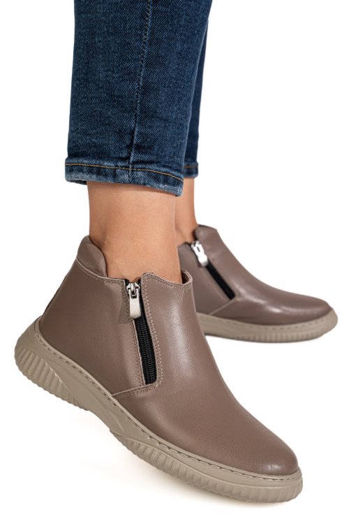 Ghete bej piele naturala 3pc119