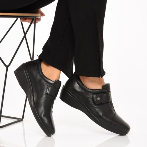 Pantofi negri piele naturala 7s77392