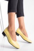 PANTOFI DAMA PIELE NATURALA GALBENI TOC MIC 2S77040