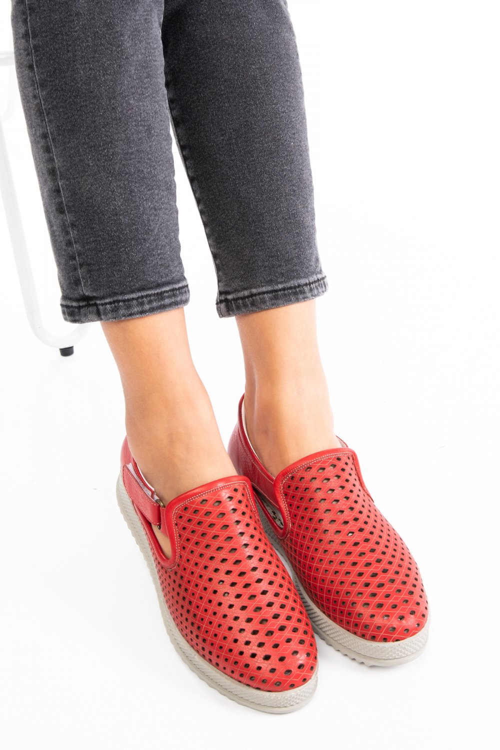 ESPADRILE ROSII PIELE NATURALA 2S77490