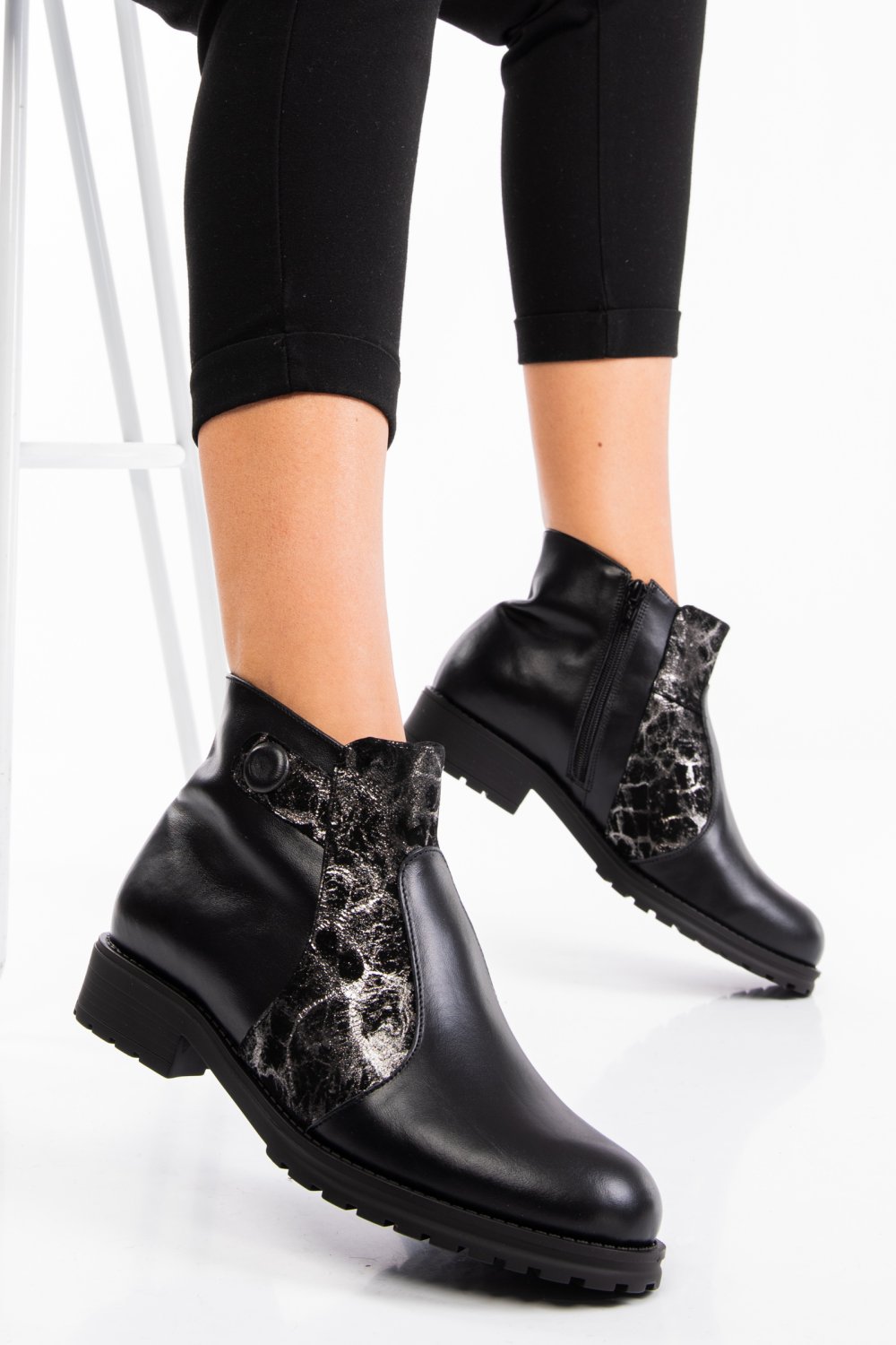 GHETE DAMA PIELE NATURALA NEGRE 05S77