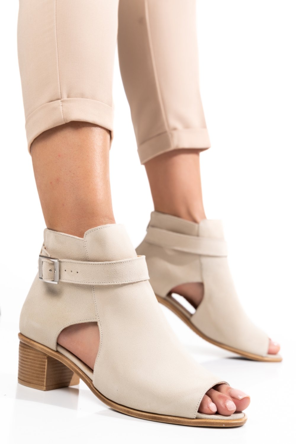 SANDALE DAMA PIELE NATURALA INTOARSA CREM 9S7709