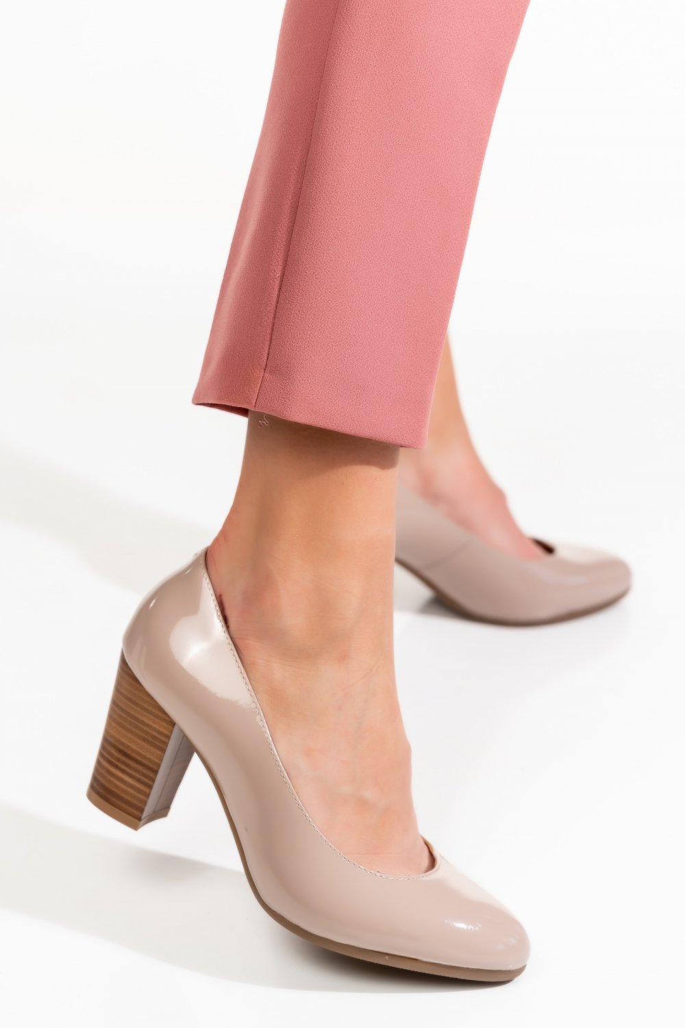 PANTOFI DAMA PIELE NATURALA LACUITA NUDE CU TOC 2S77015
