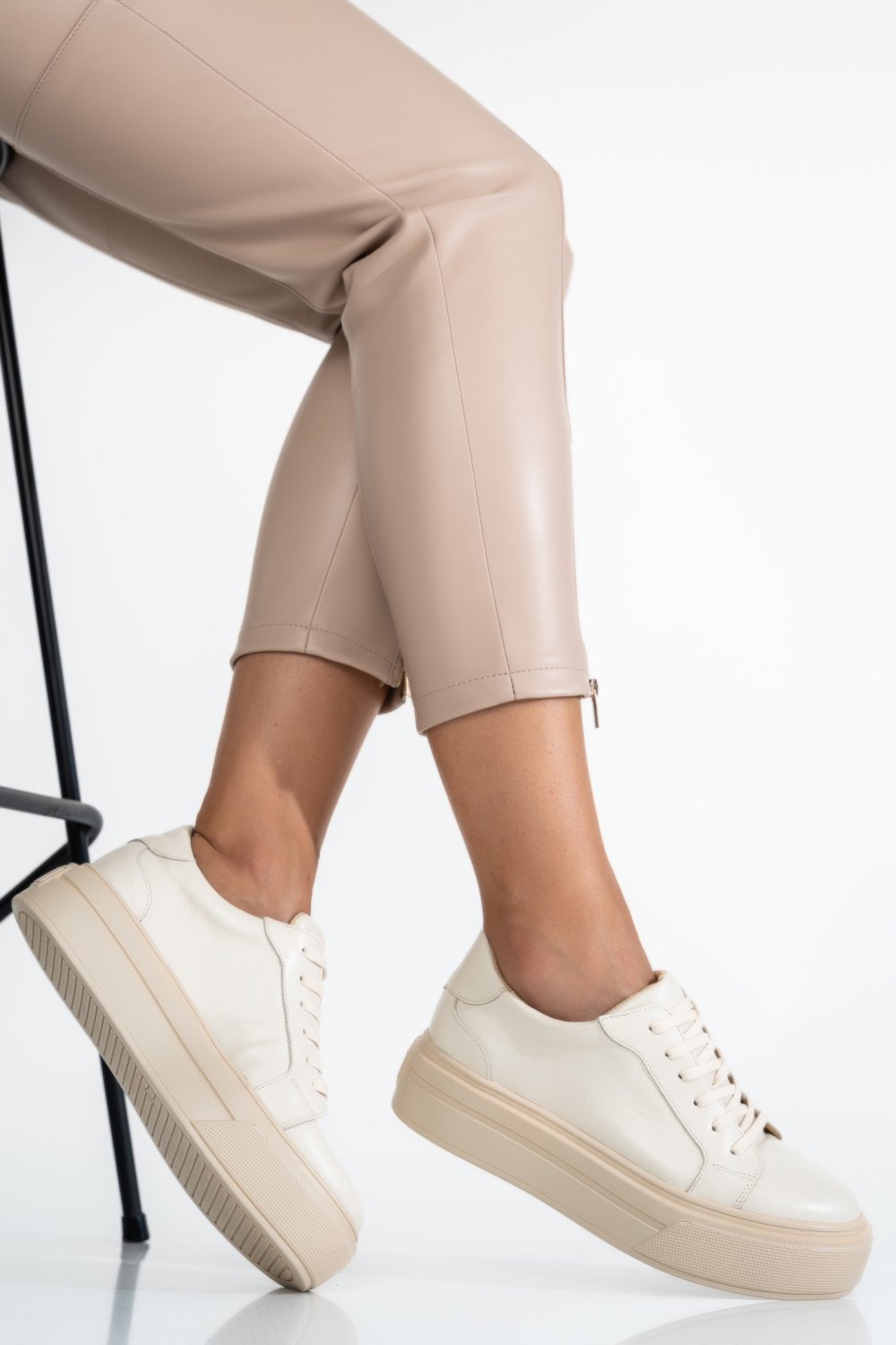 PANTOFI SPORT DAMA PIELE NATURALA BEJ 3S77001