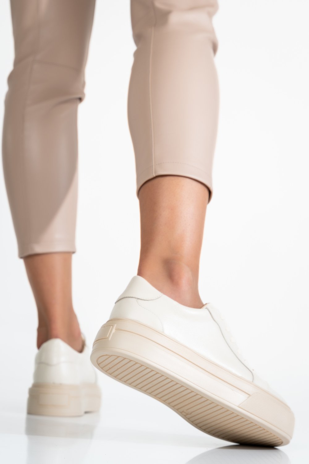 PANTOFI SPORT DAMA PIELE NATURALA BEJ 3S77001