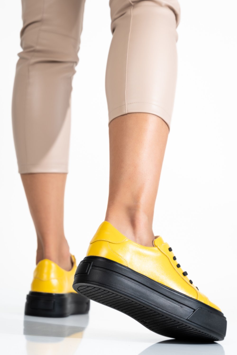 PANTOFI SPORT DAMA PIELE NATURALA GALBENI 3S77001