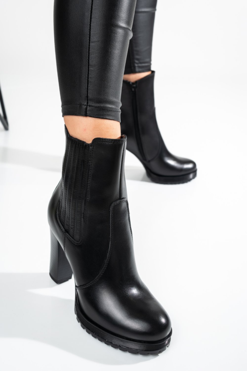 BOTINE DAMA PIELE NATURALA NEGRE TOC INALT 3S77671