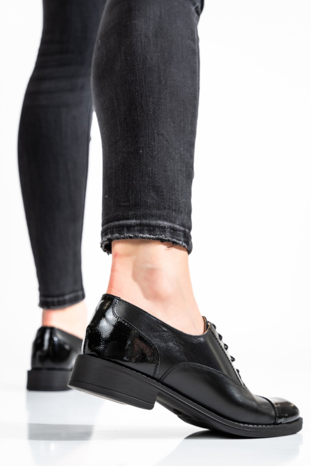 PANTOFI NEGRI PIELE NATURALA LACUITA 1091S7709