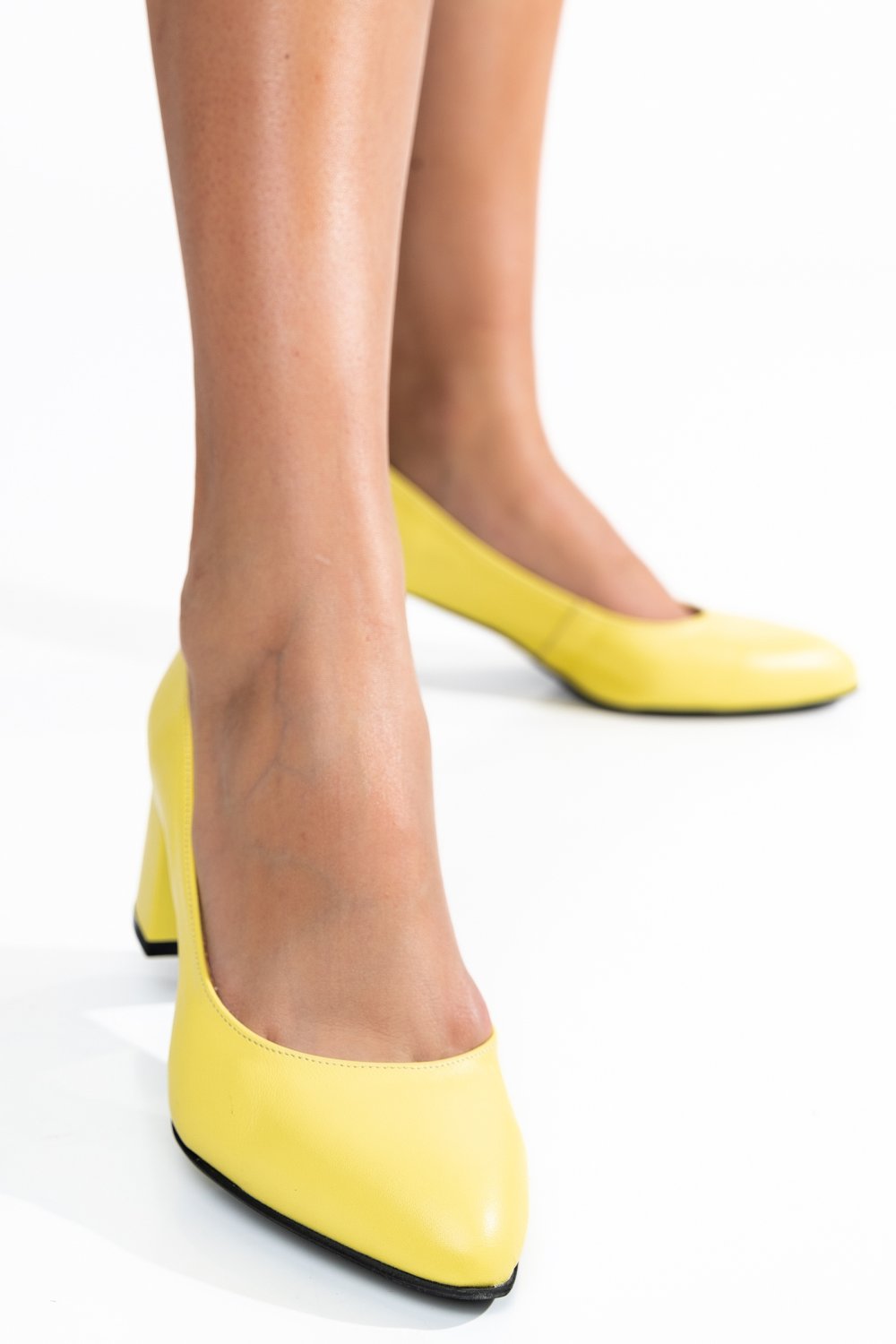 PANTOFI GALBENI PIELE NATURALA 1S77500L