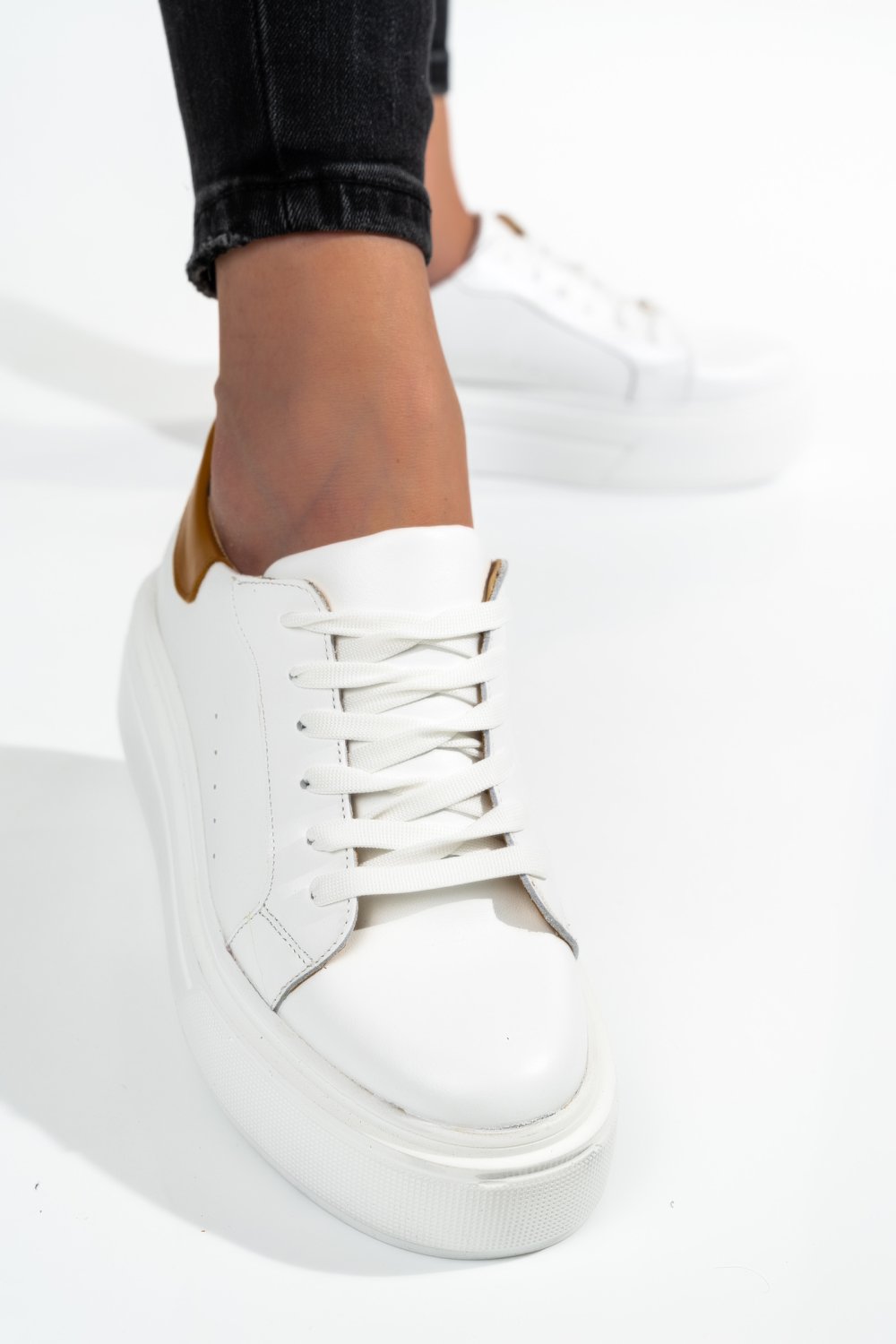 PANTOFI SPORT DAMA PIELE NATURALA ALB MUSTAR 3S77001B
