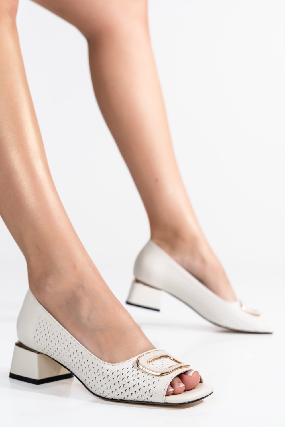 PANTOFI ALBI PIELE NATURALA 1S77126