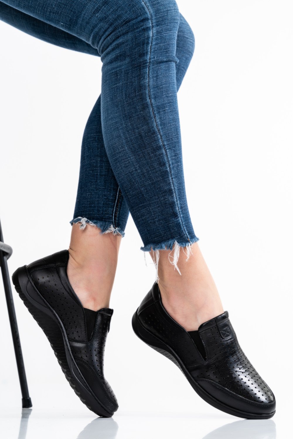 ESPADRILE NEGRE PIELE NATURALA 2S77054