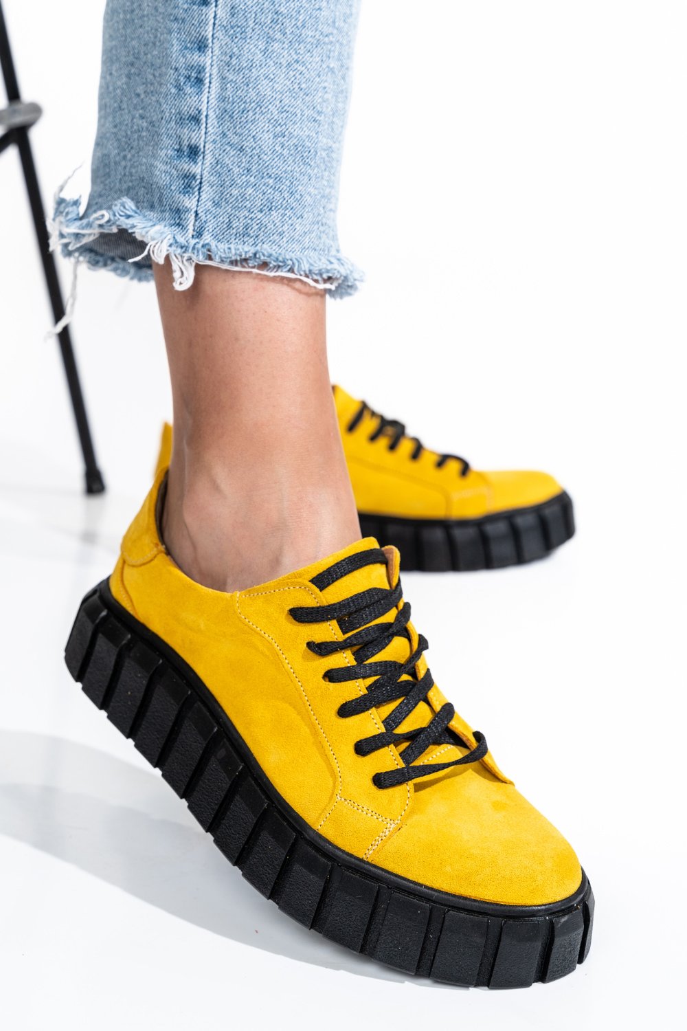 PANTOFI SPORT GALBENI PIELE NATURALA INTOARSA 3S77011