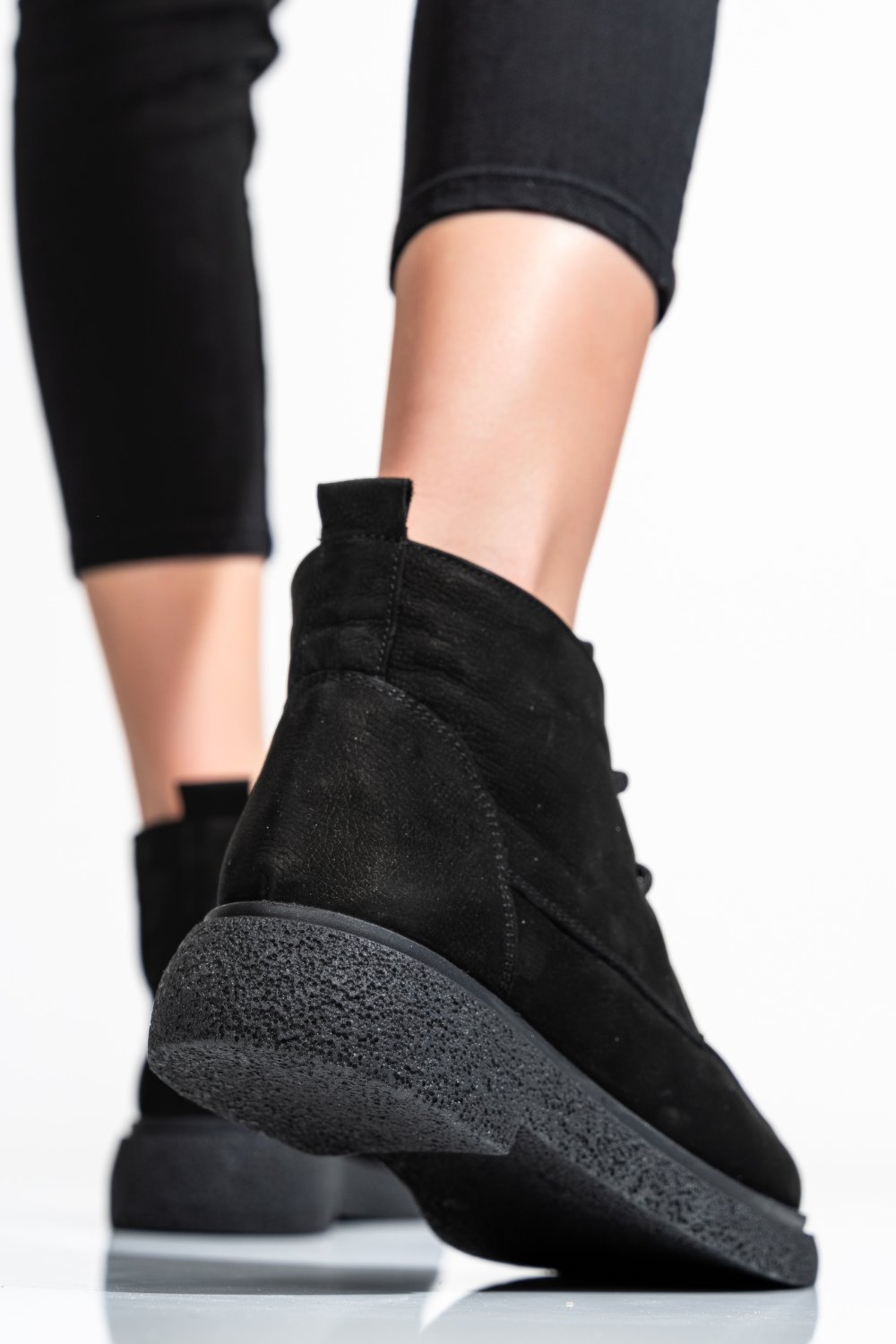 GHETE FEMEI PIELE NATURALA NEGRE 2S7732-001NBK