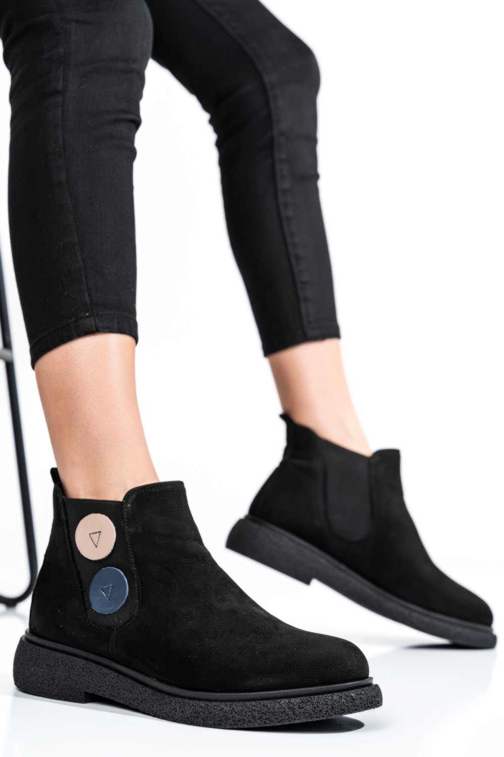 GHETE FEMEI PIELE NATURALA NEGRE 2S7732-003NBK