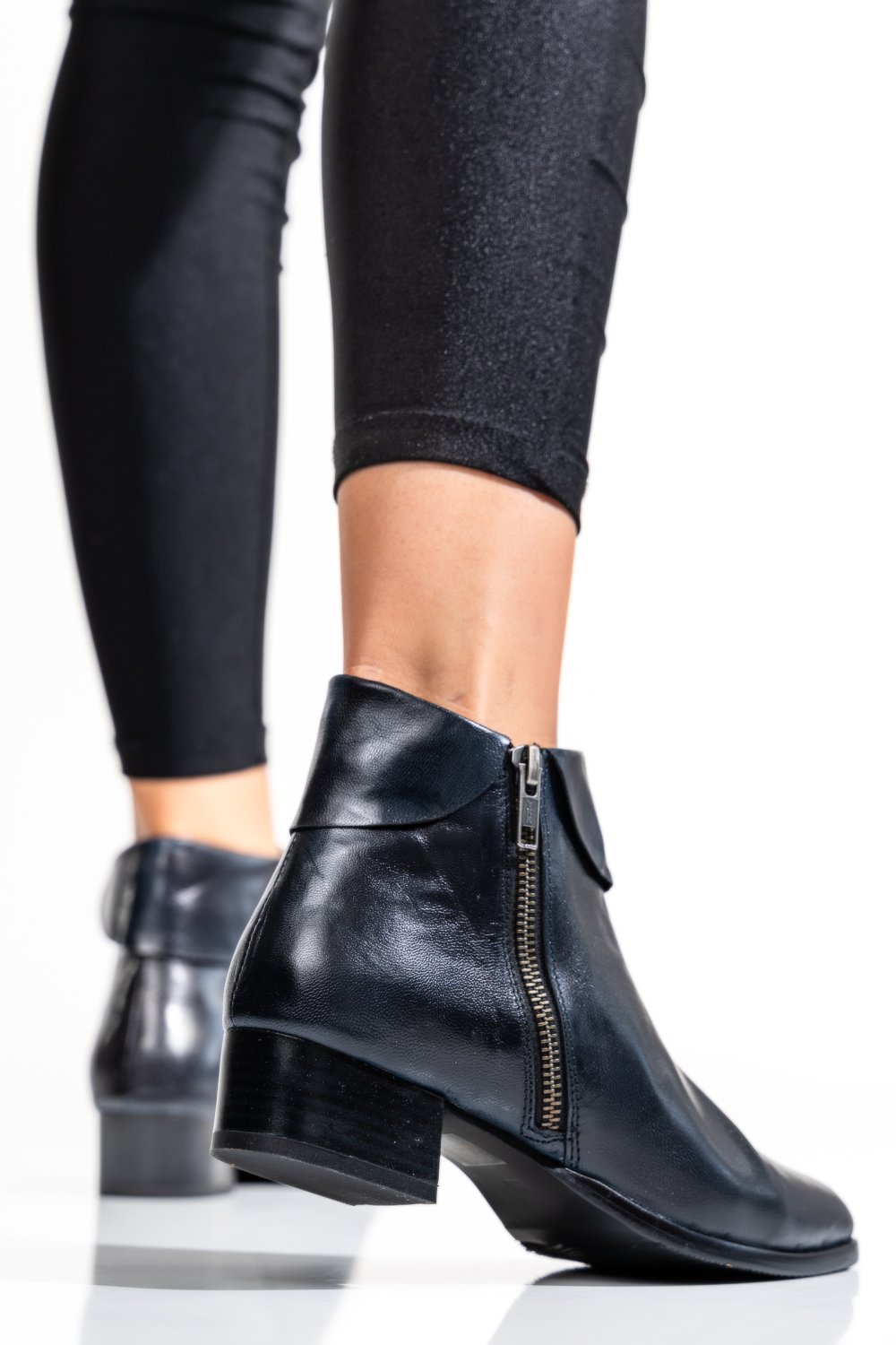 GHETE DAMA PIELE NATURALA BLEUMARIN CU TOC MIC 6S77548