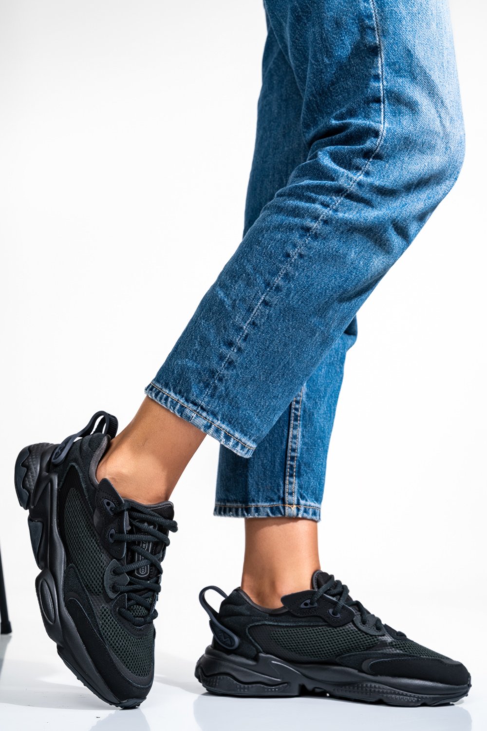 ADIDAS, PANTOFI SPORT BLACK OZWEEGO META