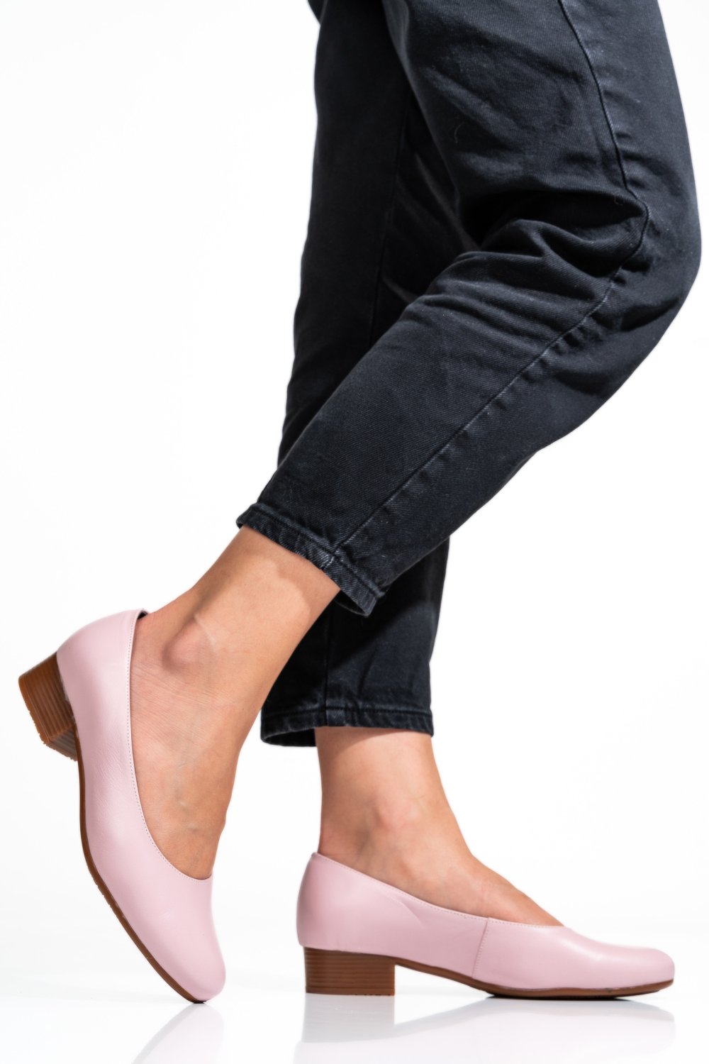 PANTOFI DAMA PIELE NATURALA ROZ TOC MIC 2S77040
