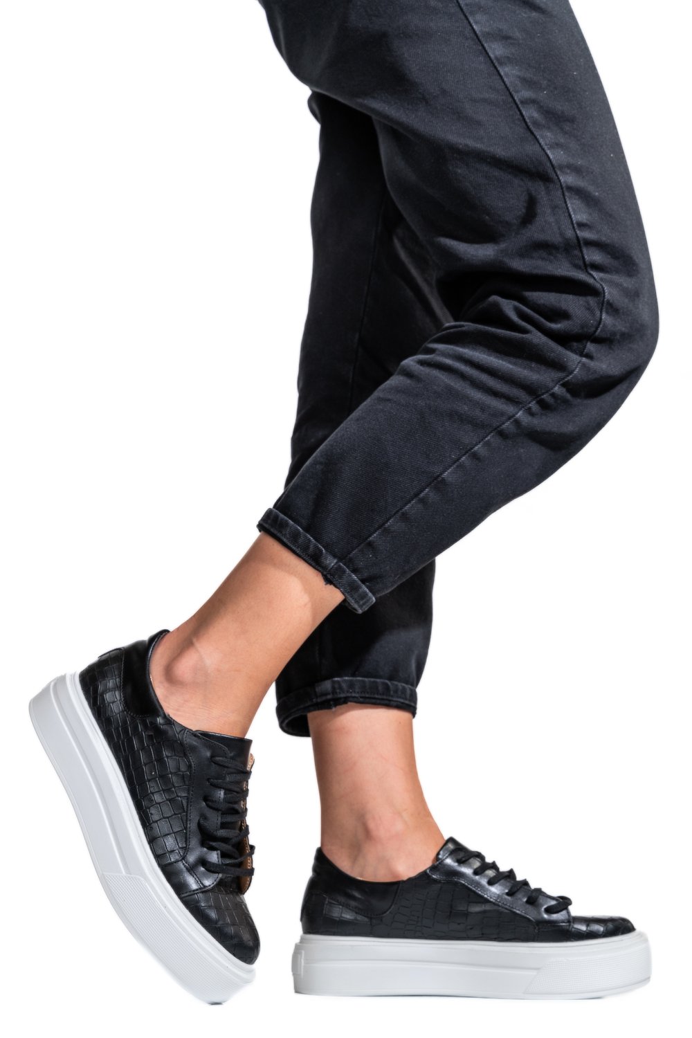 PANTOFI SPORT DAMA PIELE NATURALA NEGRU CRO  3S77001