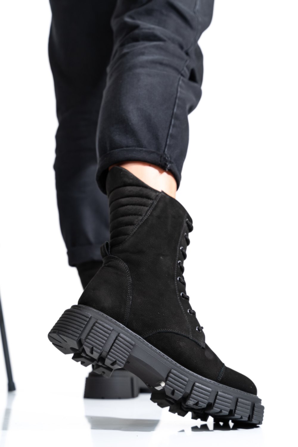 GHETE FEMEI PIELE NATURALA NEGRE 2S7732-048NNK