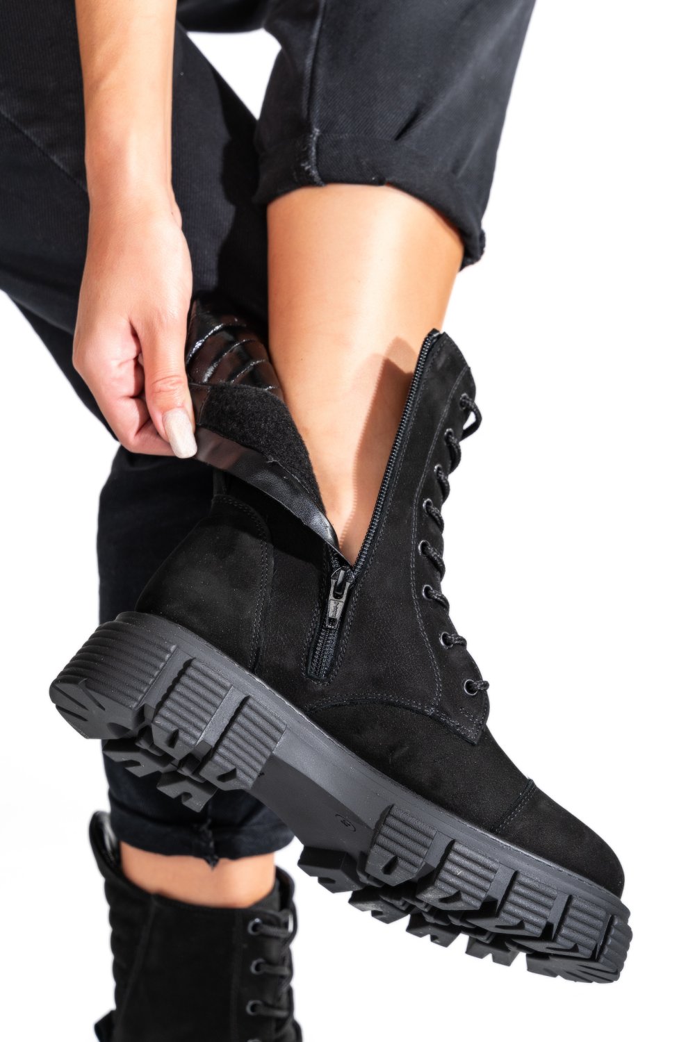 GHETE FEMEI PIELE NATURALA NEGRE 2S7732-048NNK