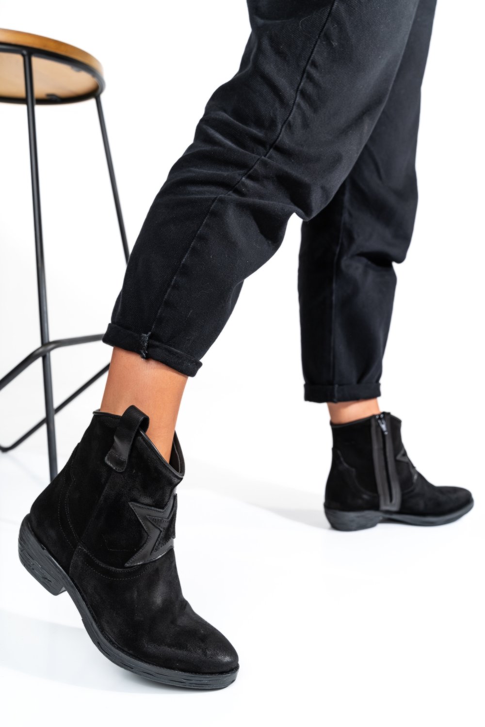 GHETE FEMEI PIELE NATURALA NEGRE TS77EX02