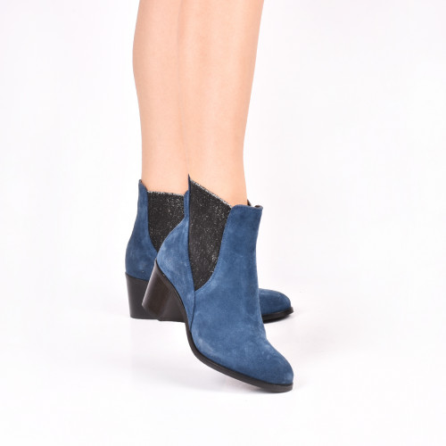 Ghete albastre piele naturala intoarsa 8s776006